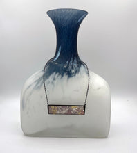 Load image into Gallery viewer, Trapezoid / Living Coral / Large