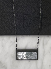 Load image into Gallery viewer, Horizontal / Pearl /Small