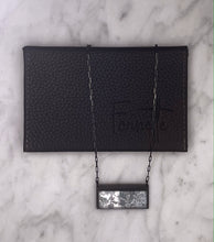 Load image into Gallery viewer, Horizontal / Pearl /Small