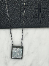 Load image into Gallery viewer, Square / Pearl / Small