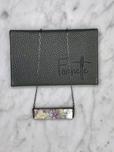 Load image into Gallery viewer, Trapezoid / Living Coral / Medium