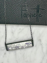 Load image into Gallery viewer, Trapezoid / Violet / Medium