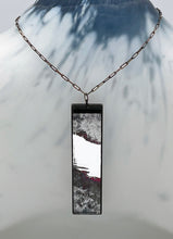 Load image into Gallery viewer, Vertical / Friday Night Pink / Large